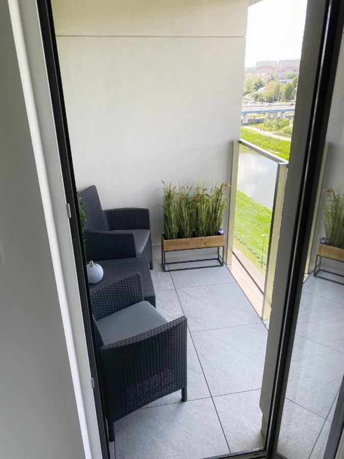 Capital Towers - Apartament Modern Z Widokiem Na Rzeke Rzeszow Dış mekan fotoğraf